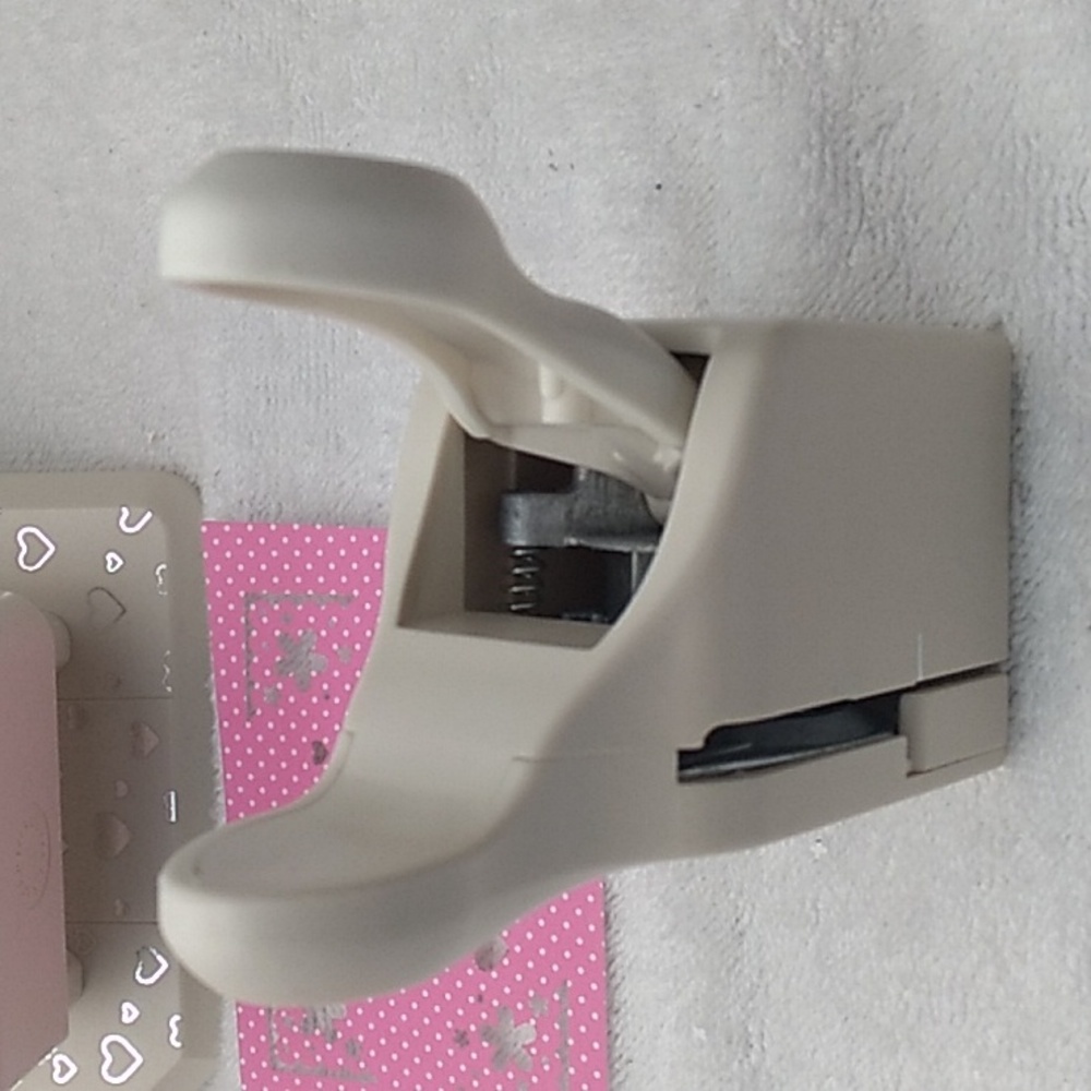 Martha Stewart scrapbooking craft paper punches 2 of them, hearts, 2 in cut - Picture 2 of 5